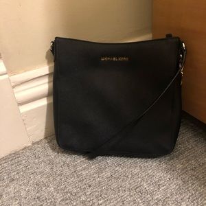 Michael Kors - Crossbody